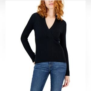 I.n.c. Women's Ribbed Surplice Pullover v-neck Sweater in Deep Black. Size Large
